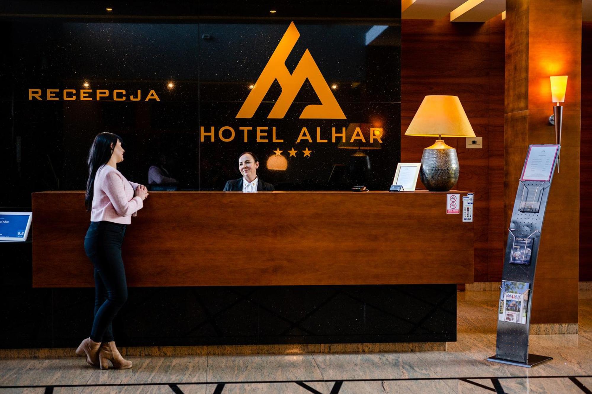 Hotel Alhar Lubliniec Exterior foto